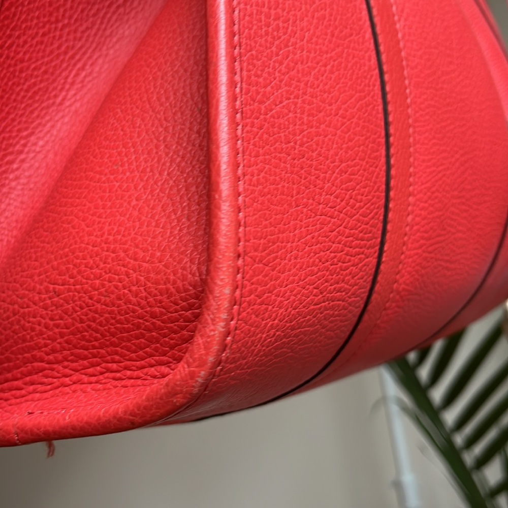Gucci Red Leather Shoulder Bag - Picture 10 of 16